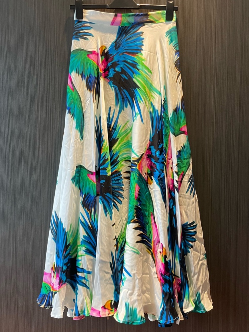 🦜 Bright Tropical White Maxi Skirt with Blue, Green & Pink Parrot Print 🌺